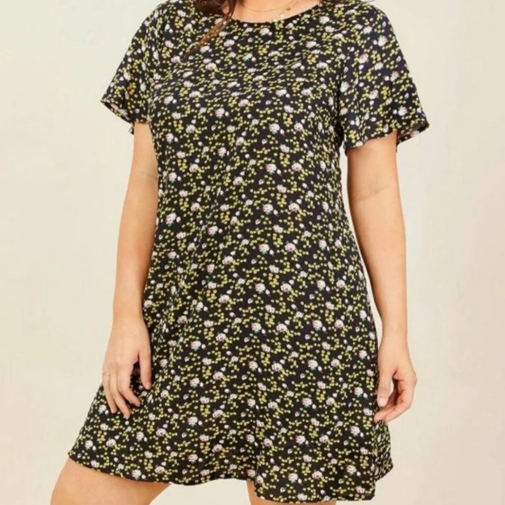 Plus size floral dress 2x NWOT